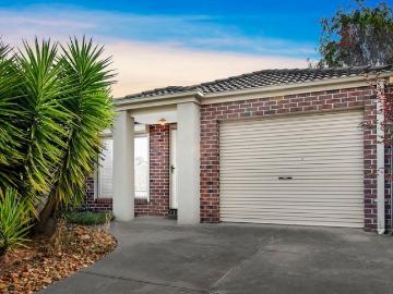 Low Maintenance Living in a Prime Wyndham Vale Location!
