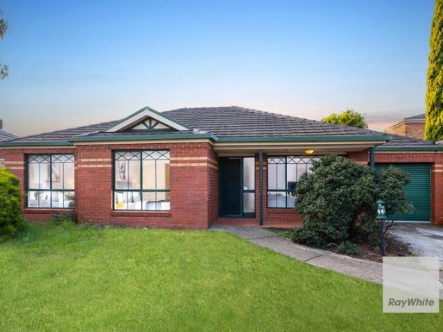 Low Maintenance Living in a Quiet Court Location