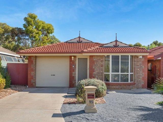 LOW MAINTENANCE LIVING IN A QUIET BLAKEVIEW LOCATION!