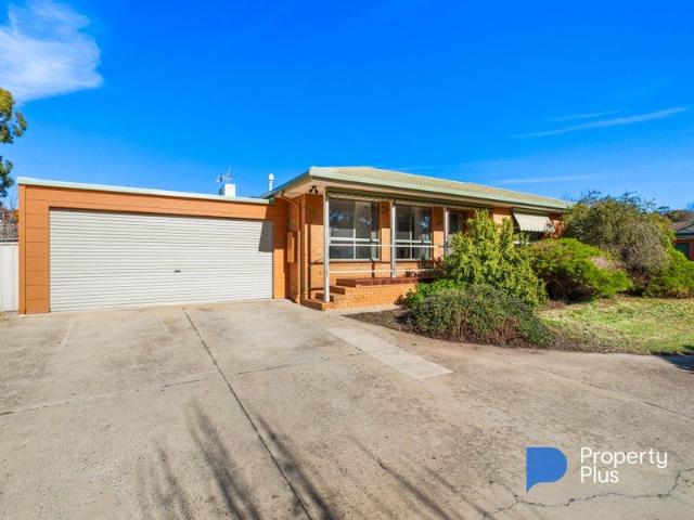 Low Maintenance Living in a Quiet Golden Square Court