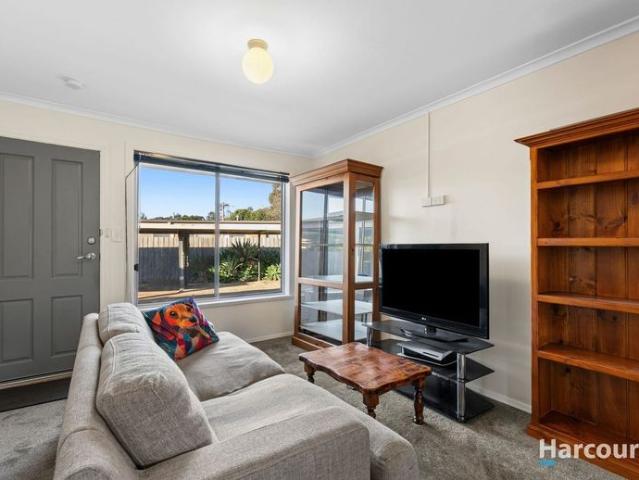 Low Maintenance Living in a Quiet Herne Hill Complex