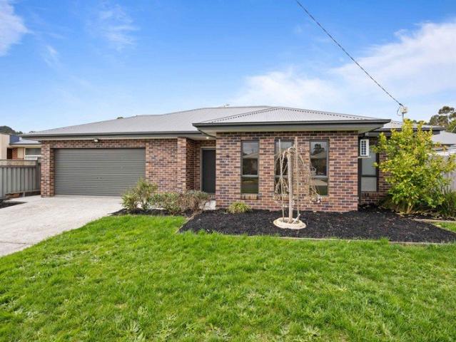 Low Maintenance Living in Ballarat East