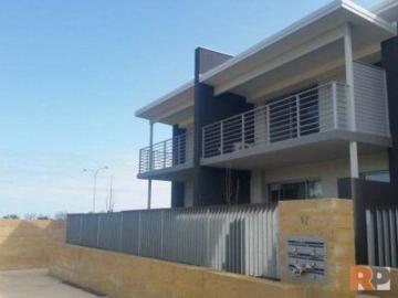 Low Maintenance Living in Carine Rise Estate