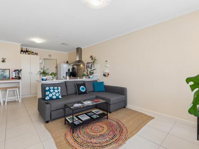 Low maintenance living in convenient coastal location