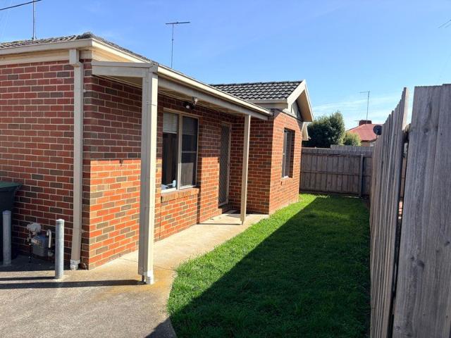 Low Maintenance Living in Convenient Thomson Location