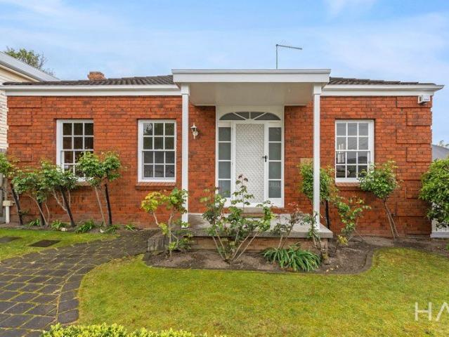 Low Maintenance Living in East Launceston!