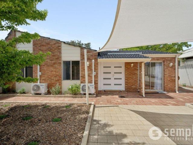Low Maintenance Living in Ferndale!