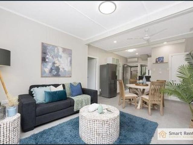 Low Maintenance Living in Hyde Park