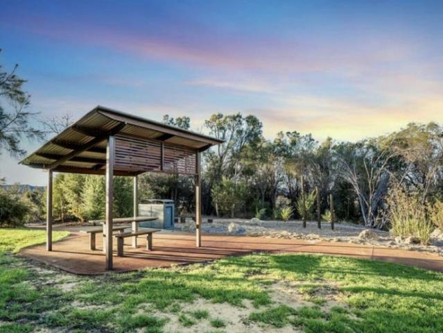 Low Maintenance Living in Parkside Location