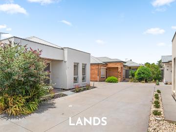 Apartment for sale in South Australia - Garden