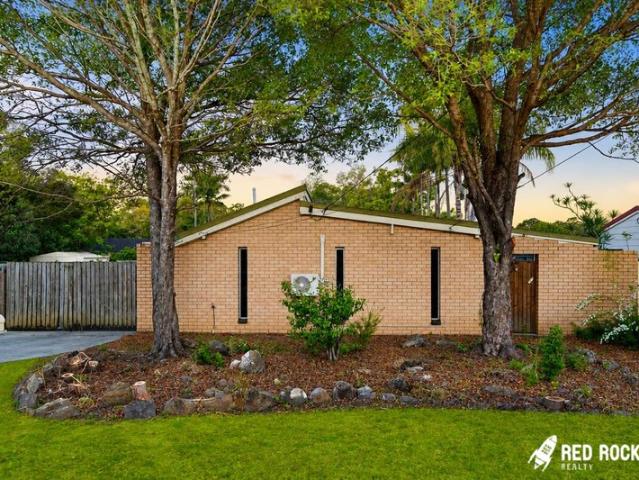 Low Maintenance Living In Prime Marsden Location!