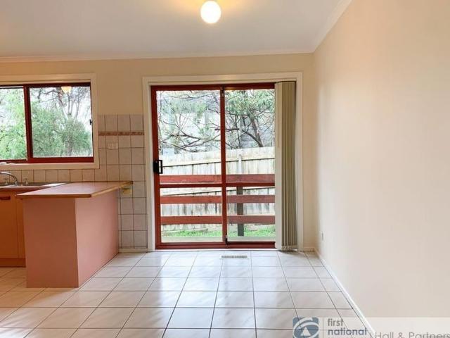 Low Maintenance Living in Prime Endeavour Hills Location