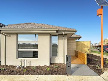Low Maintenance Living in Prime Location