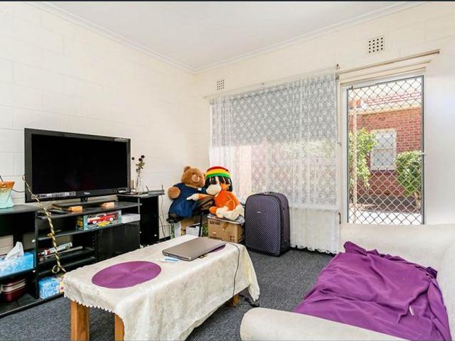 Low Maintenance Living in Seaton!