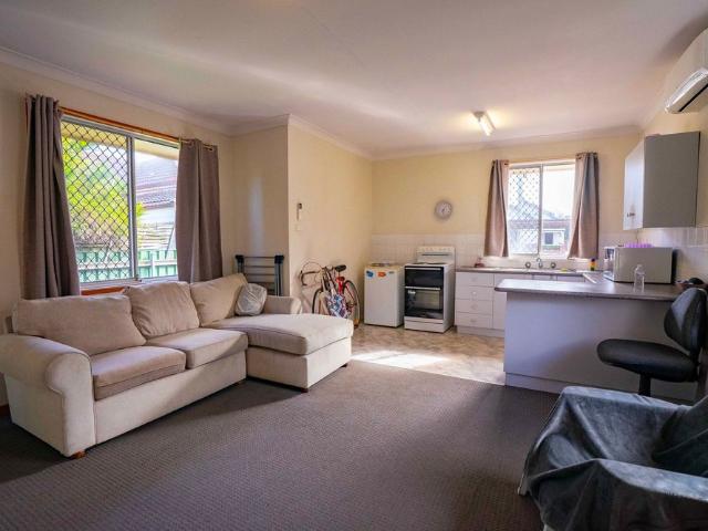 Low Maintenance Living in Sought After Cooks Hill