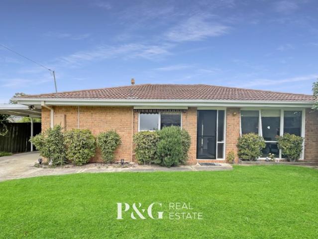 LOW MAINTENANCE LIVING IN SOUGHT AFTER GLEN WAVERLEY!