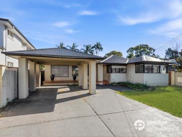 Low Maintenance Living in Sought After Location