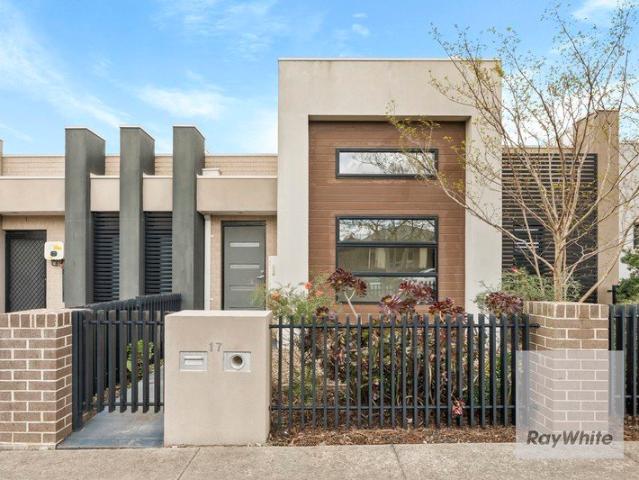 Low Maintenance Living in Sought After Mosaic Estate!