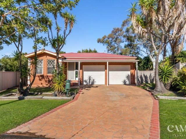 Low Maintenance Living in Sought After Pacific Lakes Estate