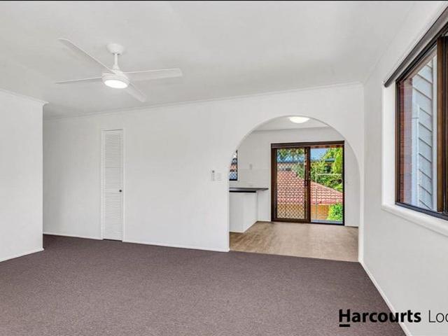 Low Maintenance Living in the Heart of Woody Point