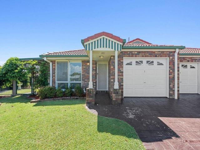 LOW MAINTENANCE LIVING IN THE HEART OF BANKSIA BEACH