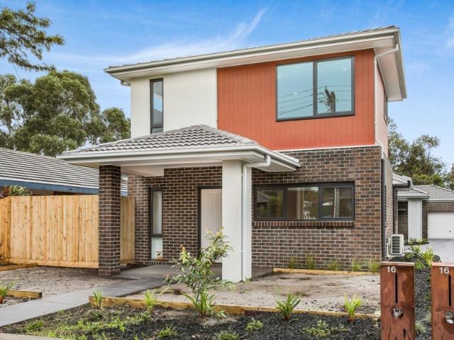 Low Maintenance Living in the Heart of Cranbourne. Can You Picture It?