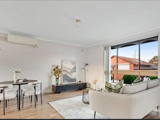 Low Maintenance Living in the Heart of Epping