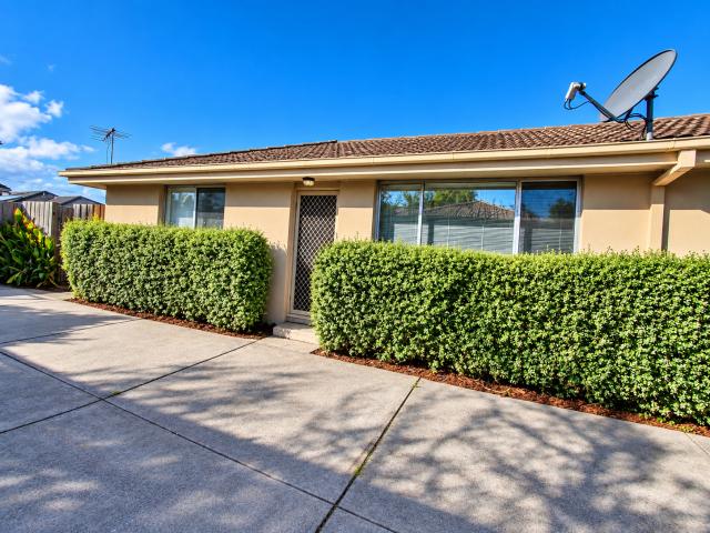 Low Maintenance Living in the Heart of Mordialloc!