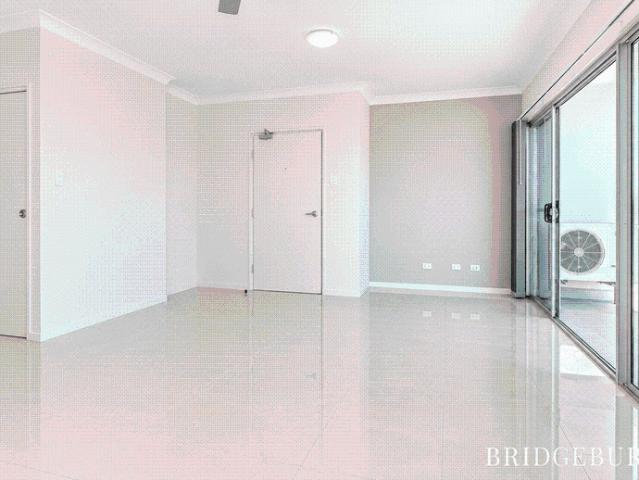 Low Maintenance Living in the Heart of North Lakes