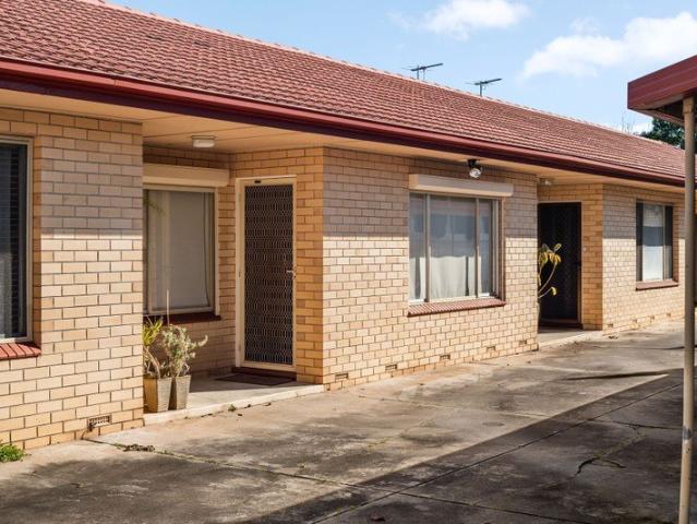 Low Maintenance Living in the Heart of North Plympton