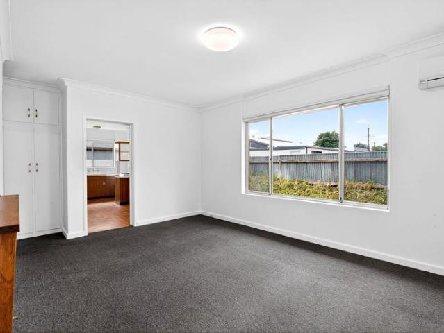 Low Maintenance Living in the Heart of Plympton Park