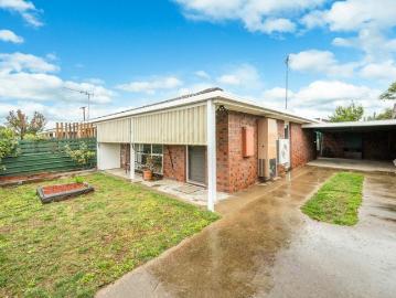 Low Maintenance Living Just Moments from the CBD