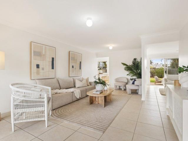 Low Maintenance Living Spacious Home Cul de sac position