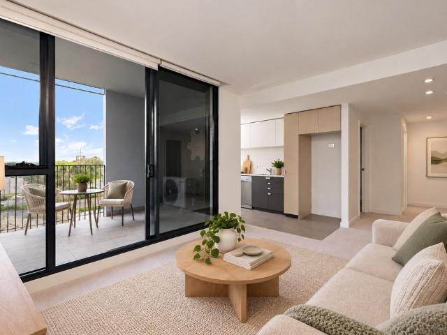 Low Maintenance Living with Everything at Your Doorstep