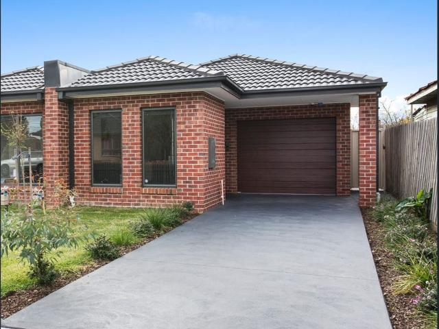 Low Maintenance Living with Modern Comforts
