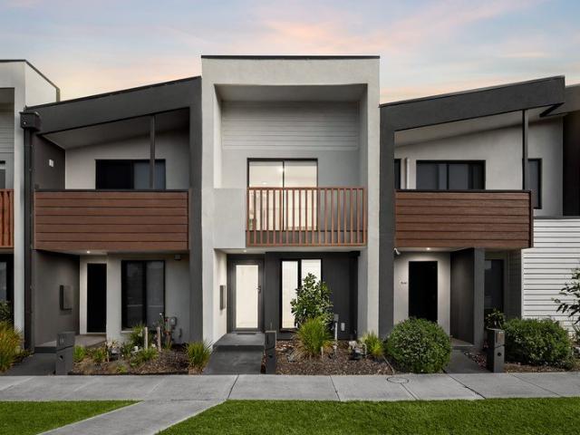 Low Maintenance Living with No Body Corporate!