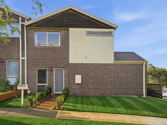 Low Maintenance Living with Space, Comfort & Convenience