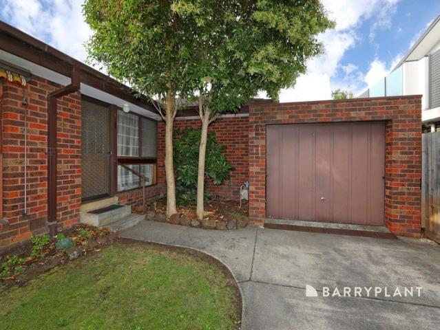 Low Maintenance Living with Strong Investment Appeal