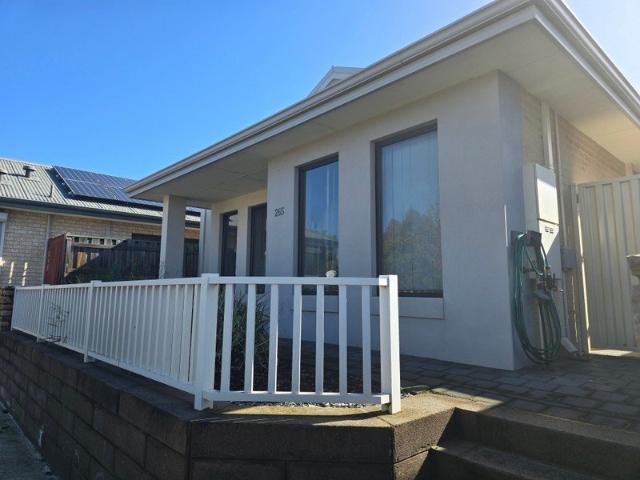Low Maintenance living with park veiws