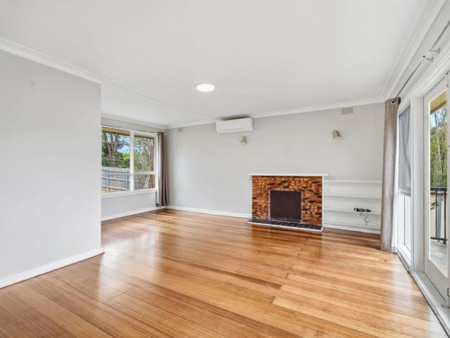 Low Maintenance Living with Parkland at Your Doorstep
