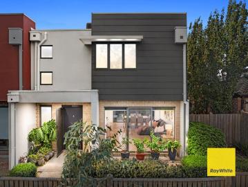 Mernda, Nillumbik, Victoria - Garden, Equipped kitchen