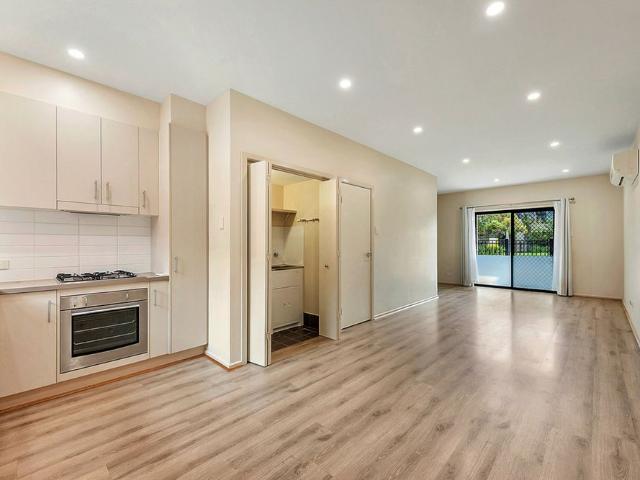 Low Maintenance Living with Parkside Views