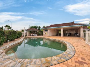Private Outdoor Space & Pool! Move in from Late August!