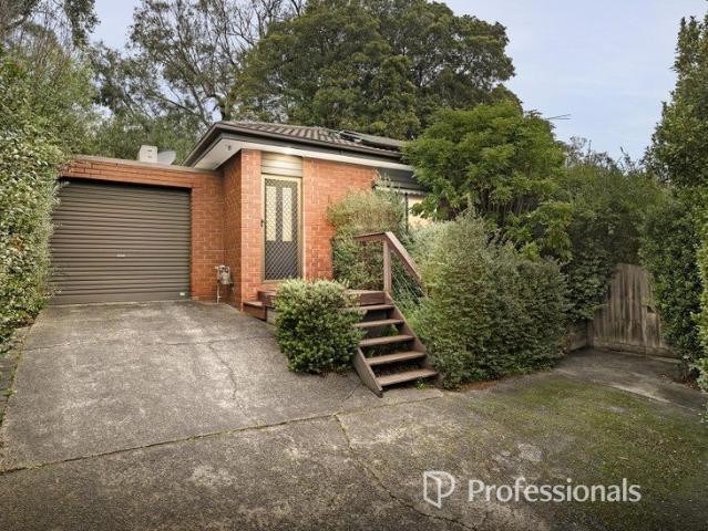 LOW MAINTENANCE LIVING WITH UNBEATABLE VILLAGE CONVENIENCE