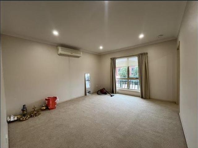 Low Maintenance Lifestyle in a Convenient Location