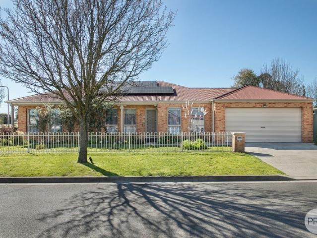 Low Maintenance, Light Filled Home in Quiet & Convenient Location