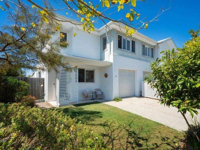 Low Maintenance Luxury Meets Coastal Style | Rare Four Bedroom Home in 'Tide Residences'