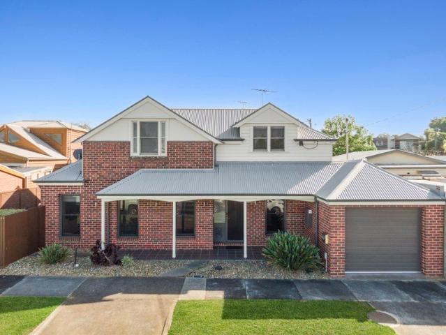 Low Maintenance Luxury, Central Convenience
