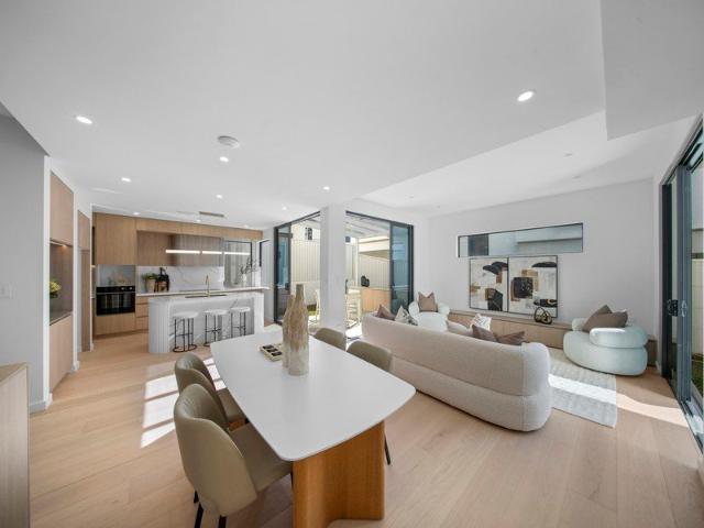 Low maintenance luxury with lift