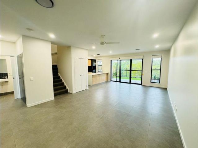 Low Maintenance Luxurious 4 Bedroom Townhouse is available for rent